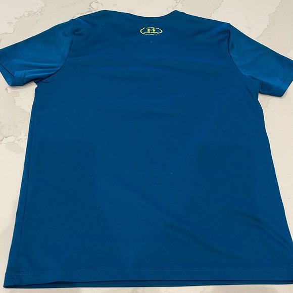 Boys YL Under Armor Tees - Picture 4 of 12